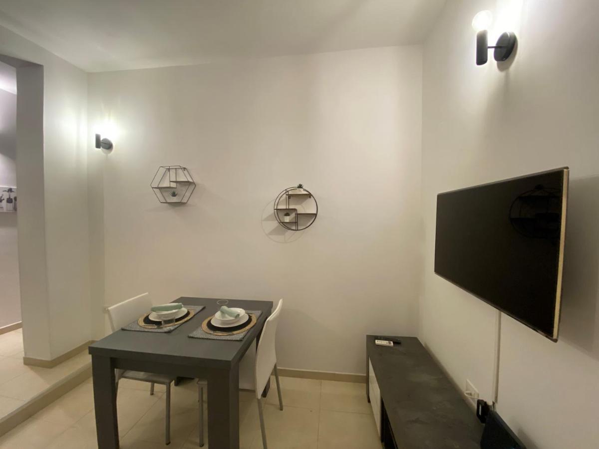 Civico 107 - Apartment With Private Parking Quartu SantʼElena Εξωτερικό φωτογραφία